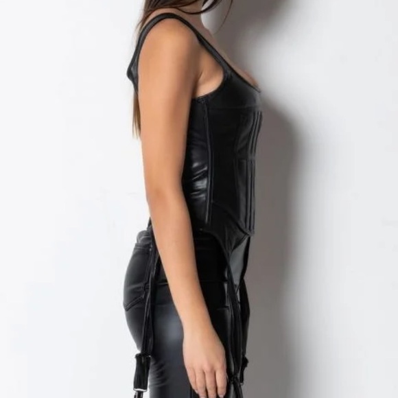 Corset top - Picture 4 of 7